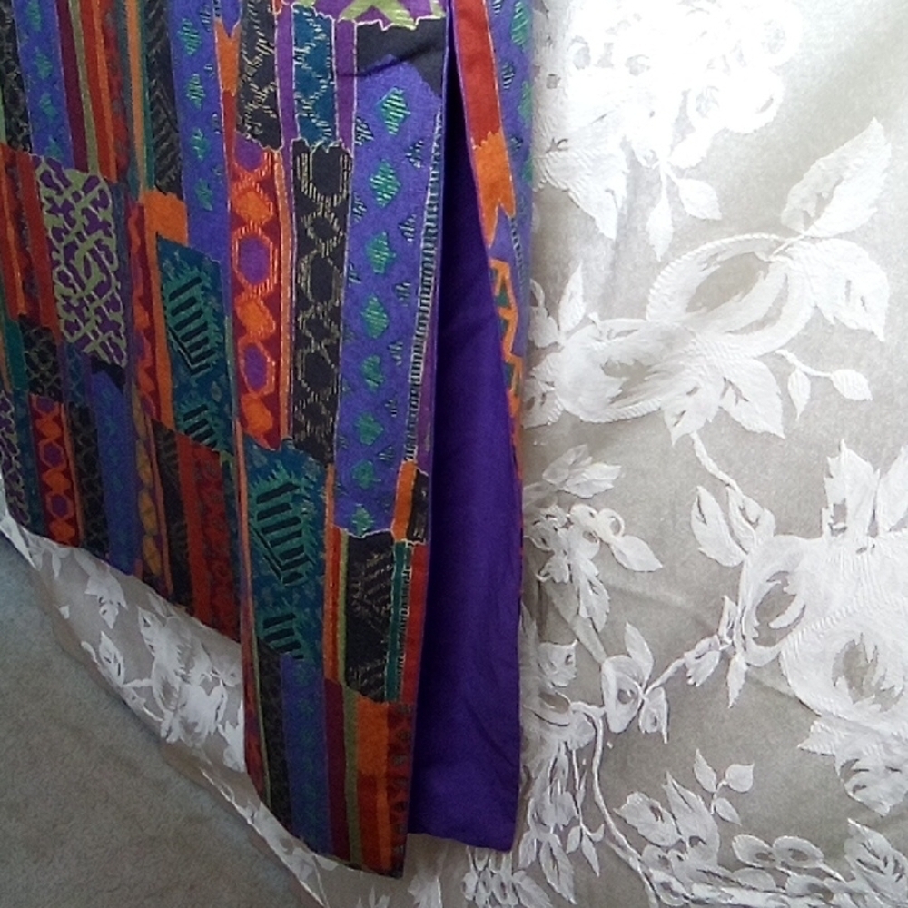 Vibrant Multicolor Sleeveless Midi Dress - Picture 8 of 9